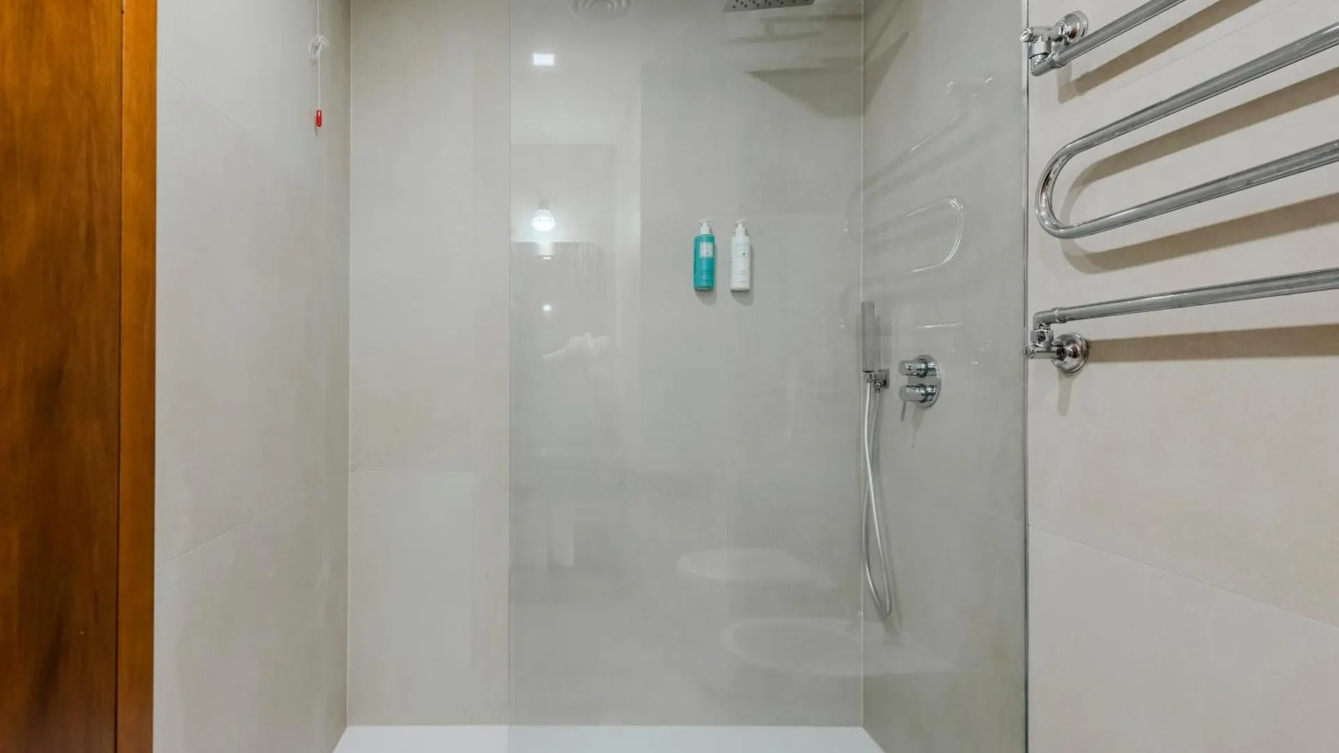 Daire Sweett - Luxury Velasca Milano